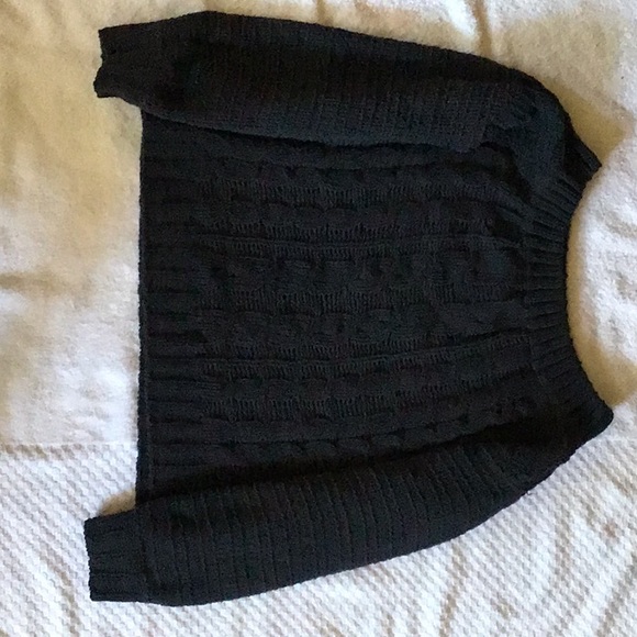 Sweaters - Picture 2 of 4